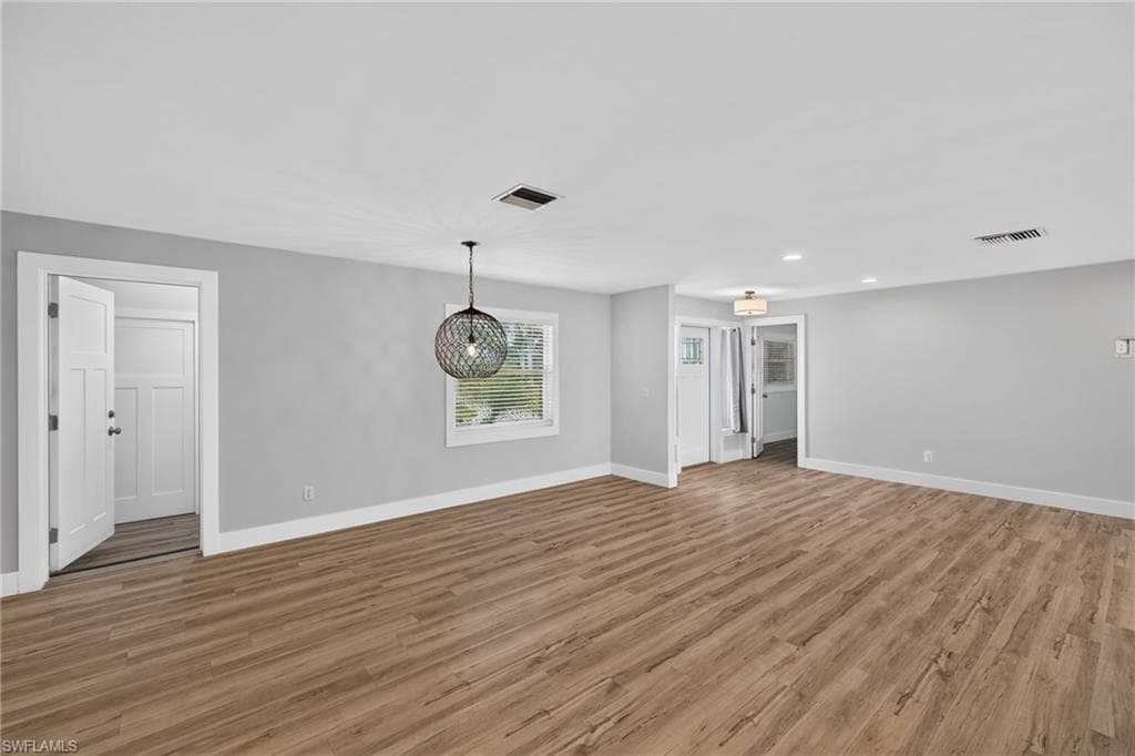 4957 Sorrento CT-8