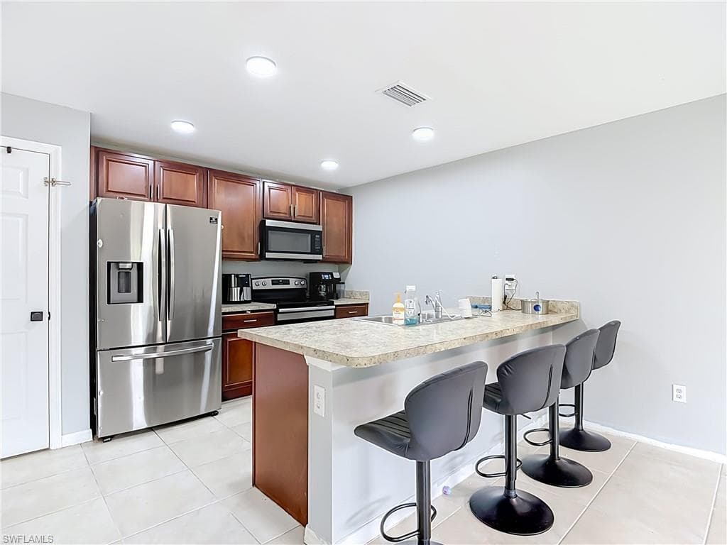 4306 NE 24th PL-6