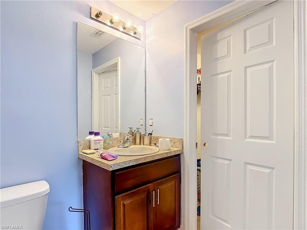 4306 NE 24th PL-12