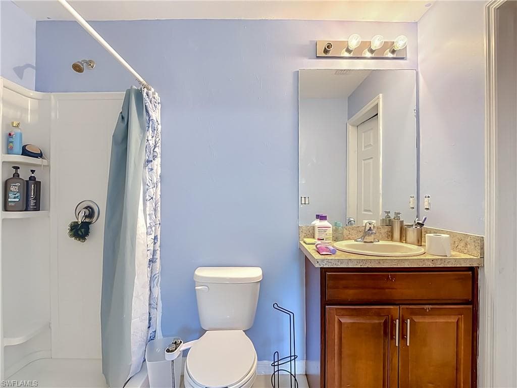 4306 NE 24th PL-11