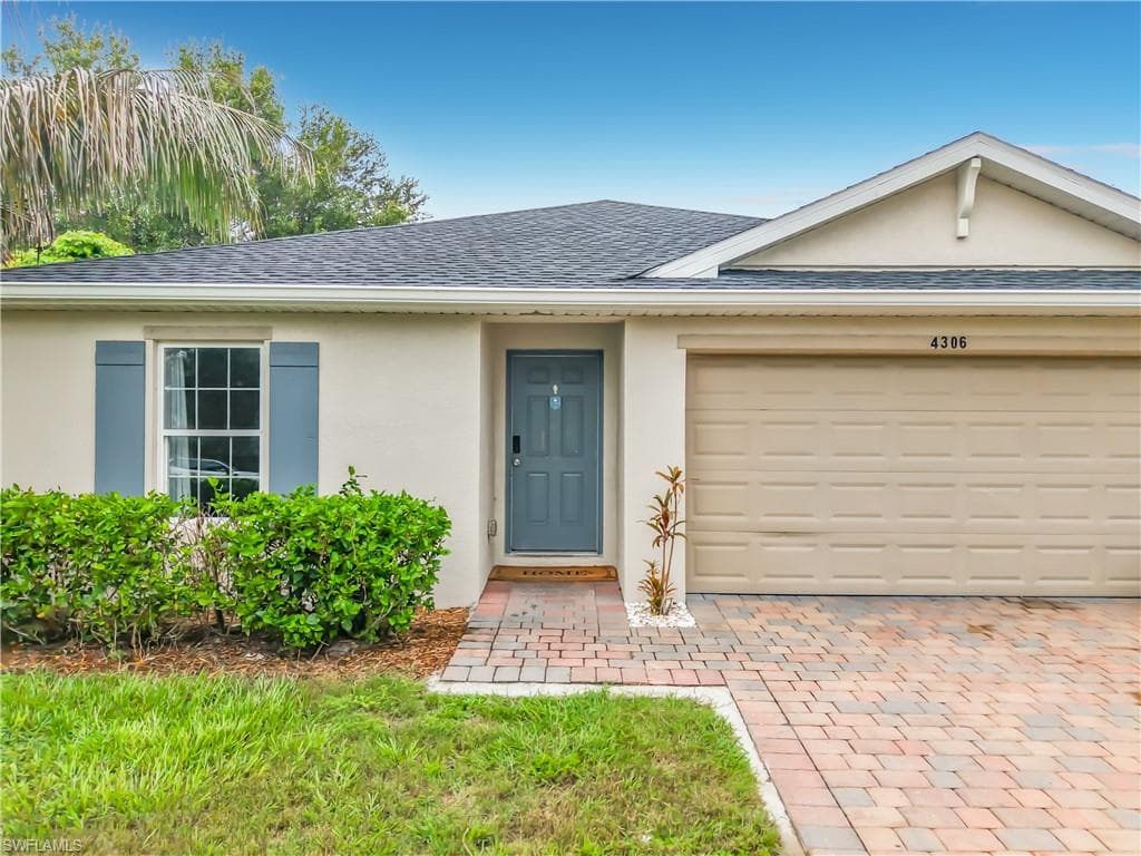 4306 NE 24th PL-1
