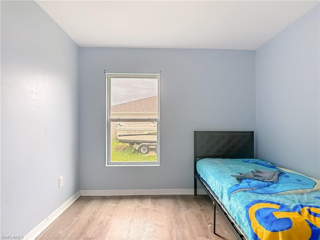 4306 NE 24th PL-13