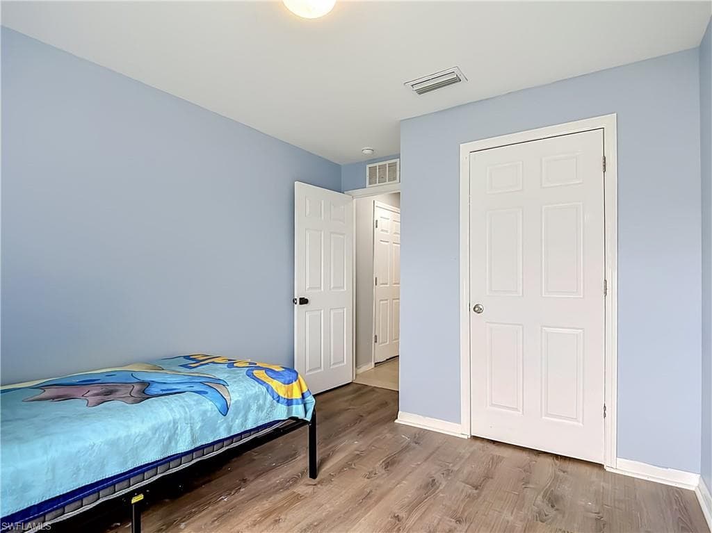 4306 NE 24th PL-14