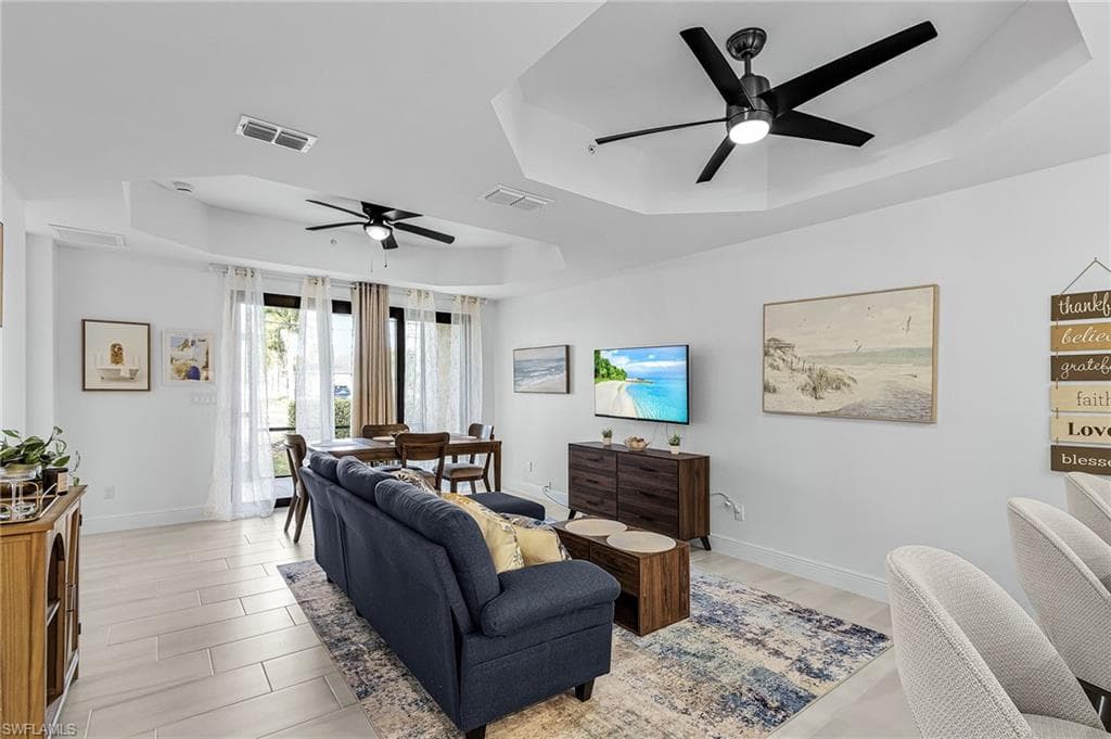 1803 Samantha Gayle WAY 109-13