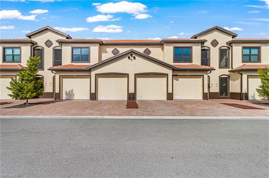 1803 Samantha Gayle WAY 109-1