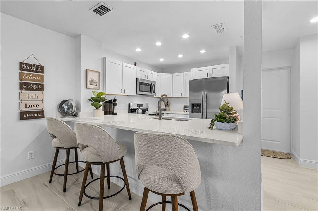 1803 Samantha Gayle WAY 109-10