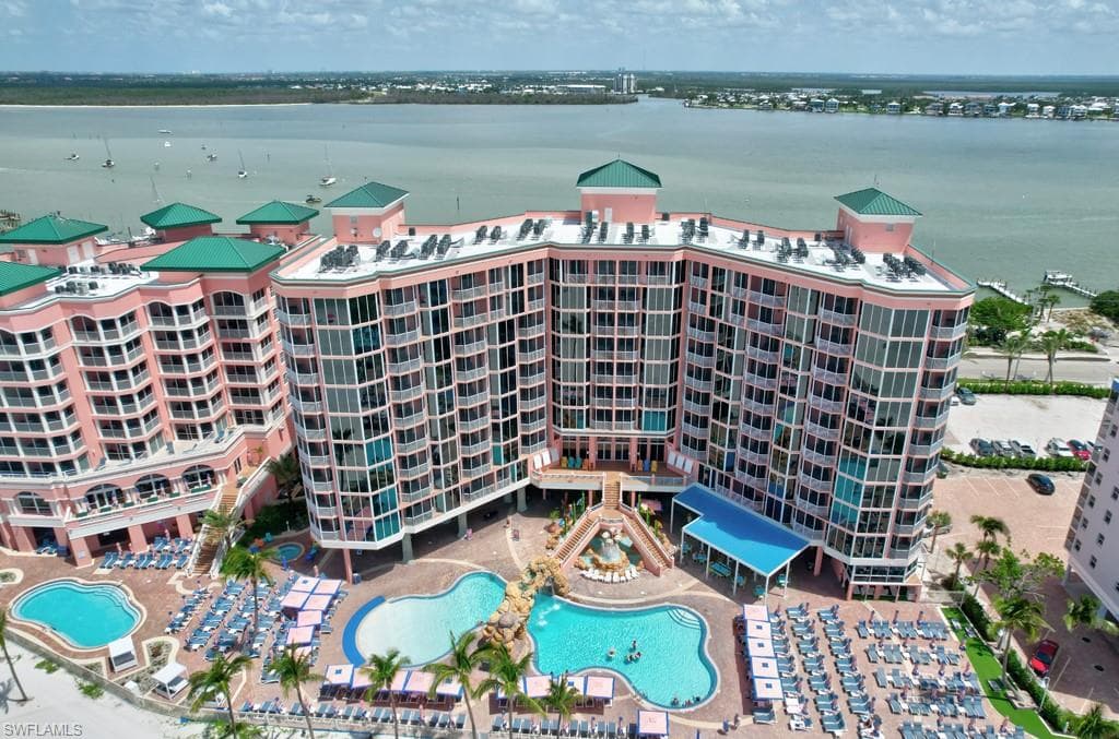 200 Estero BLVD 101-2