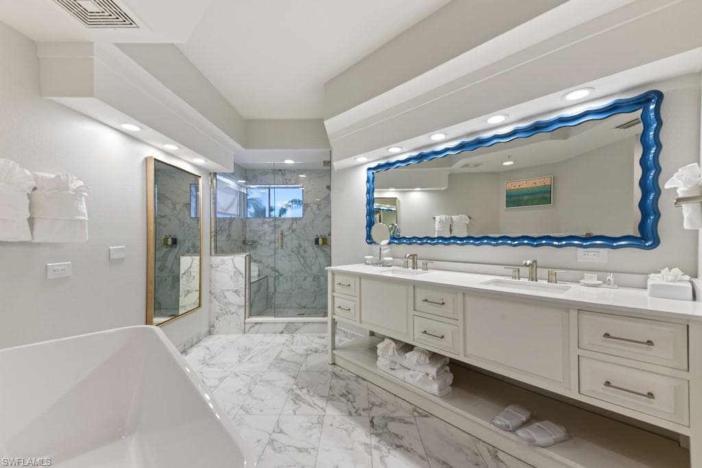 200 Estero BLVD 101-17