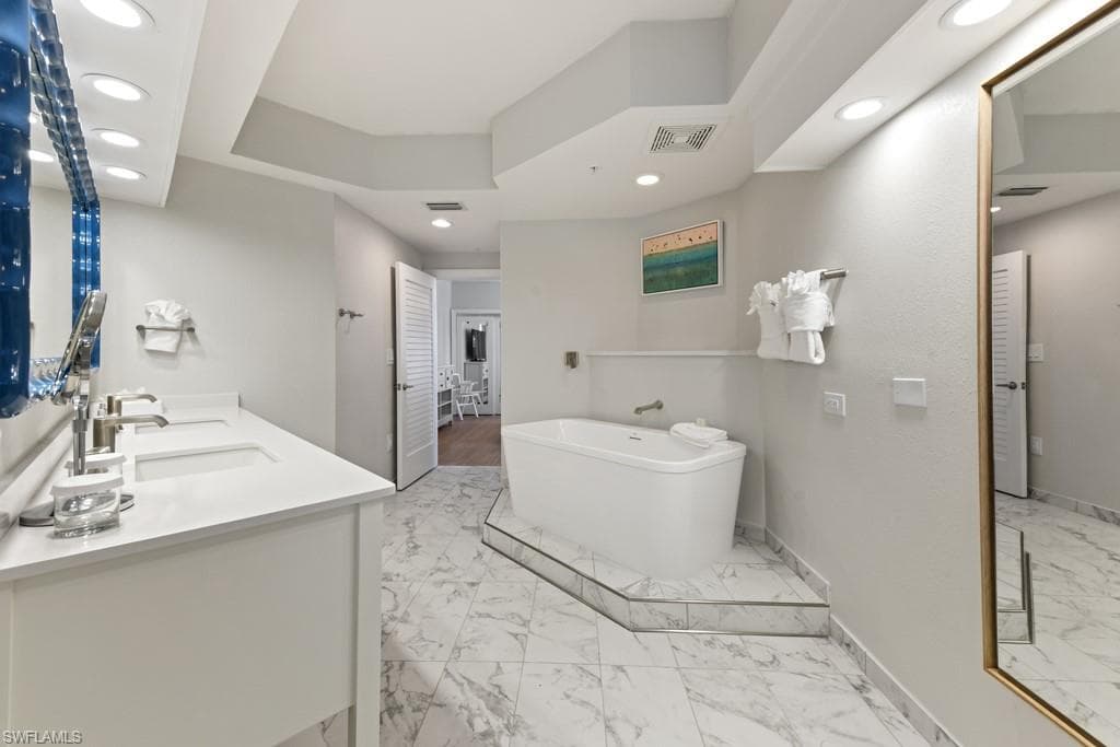 200 Estero BLVD 101-18
