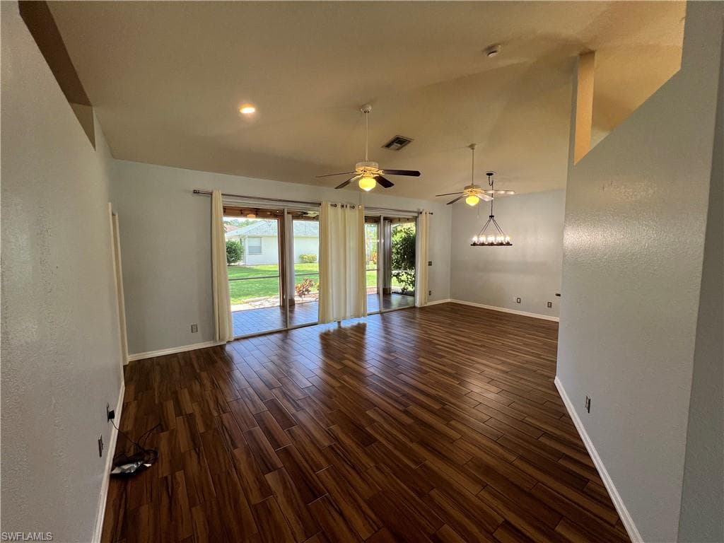 608 Crossfield CIR-5