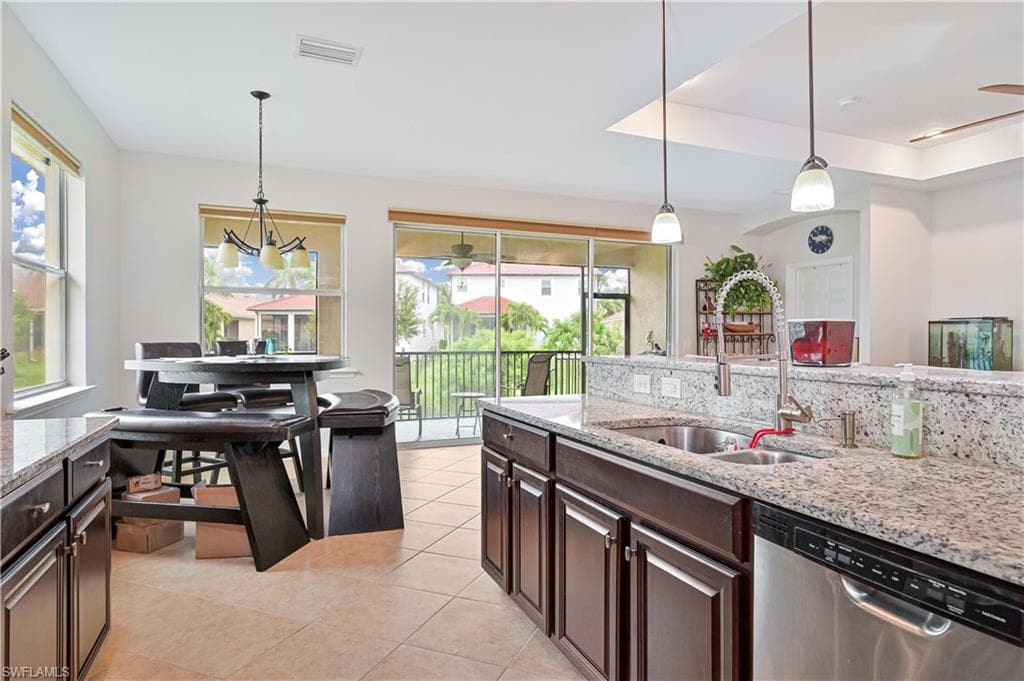 8641 Banyan Bay BLVD-16