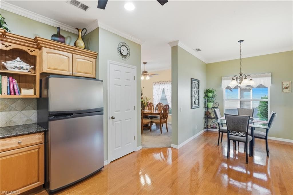8805 Fawn Ridge DR-11