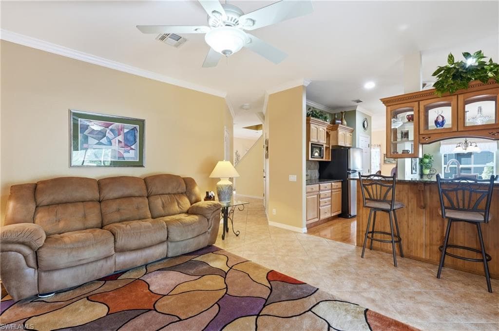 8805 Fawn Ridge DR-4