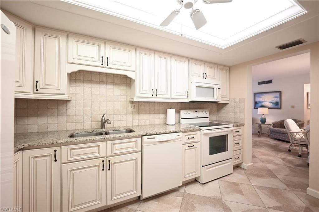 7146 Estero BLVD 614-15