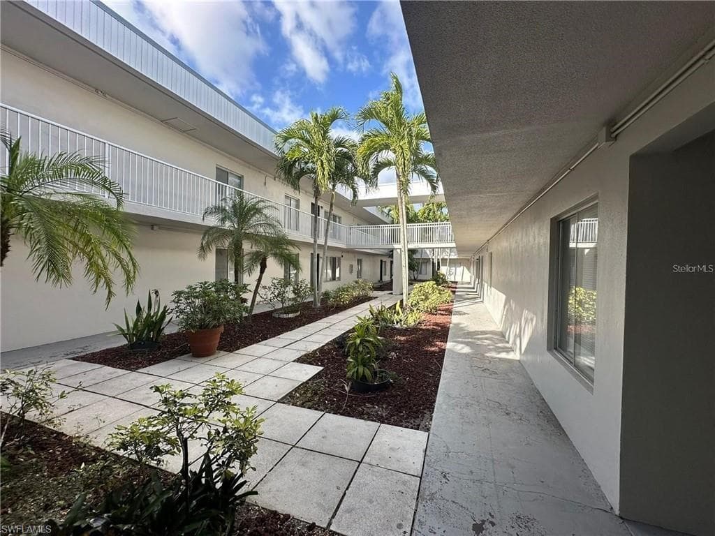 1830 Maravilla AVE 106-8