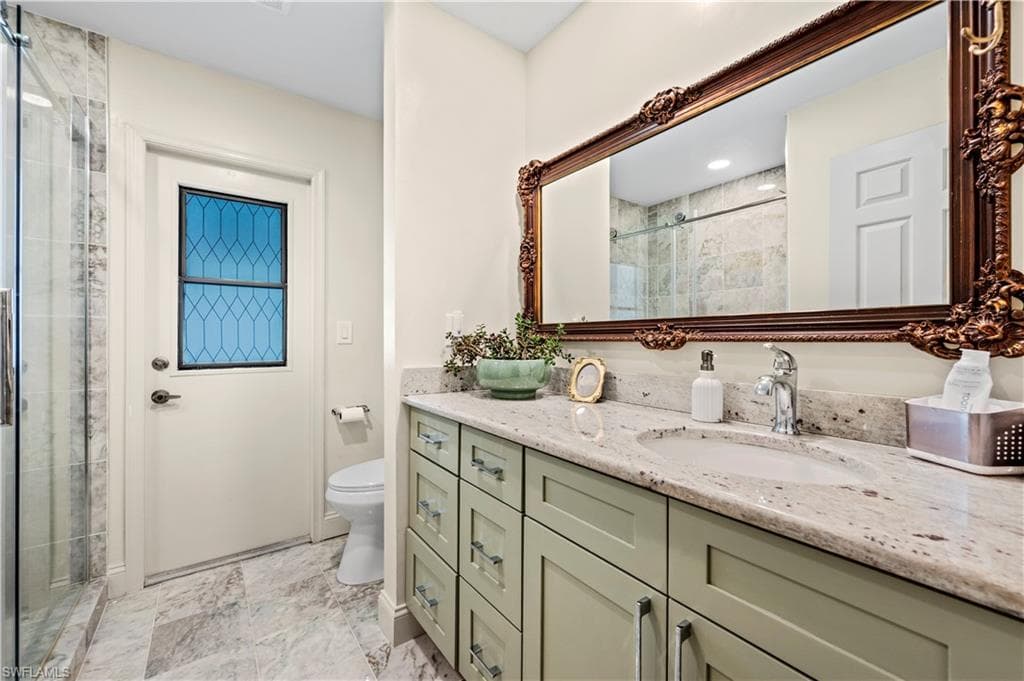 6560 Kestrel CIR-11
