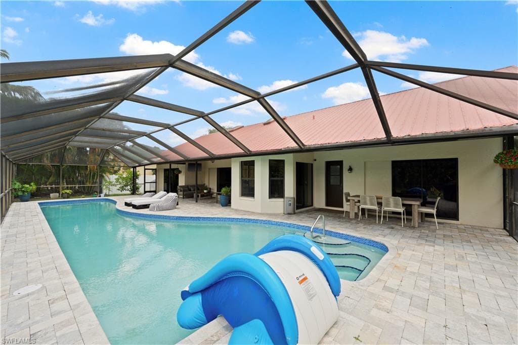 6560 Kestrel CIR-21