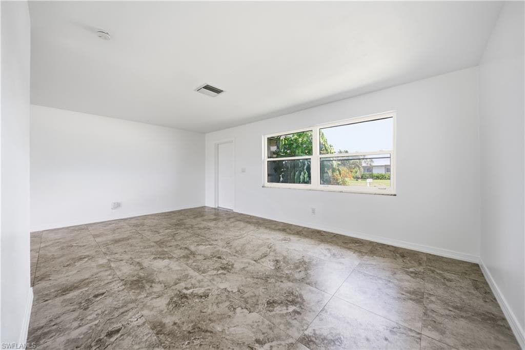 3106 SE 18th PL-25