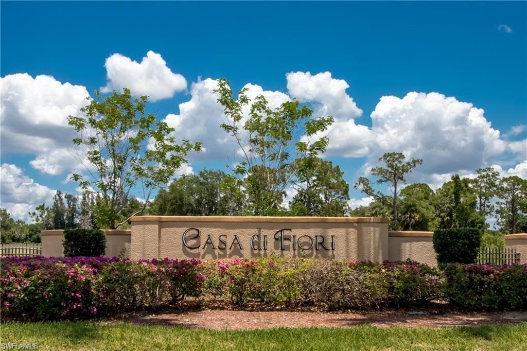 1096 Winding Pines CIR 102-3