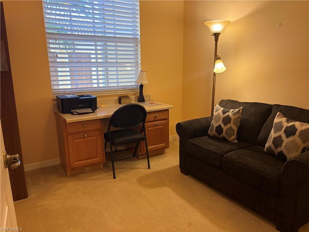 1096 Winding Pines CIR 102-19