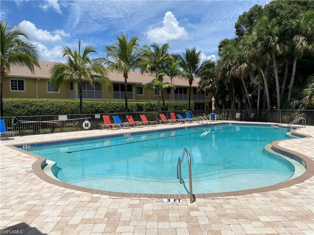 1096 Winding Pines CIR 102-35