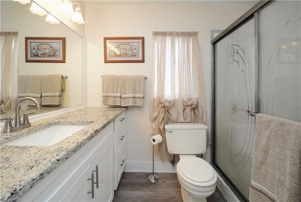 7228 Reymoor DR-32