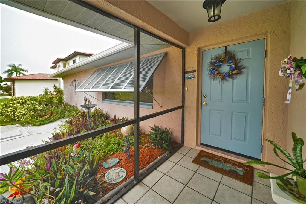 7228 Reymoor DR-10