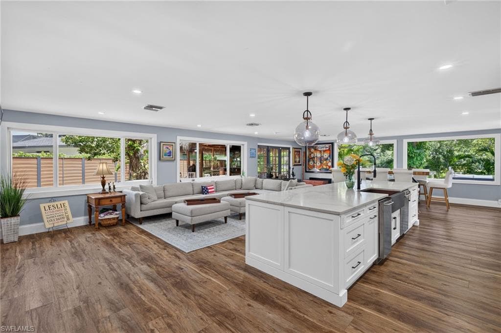 625 Sunnyside CT-7