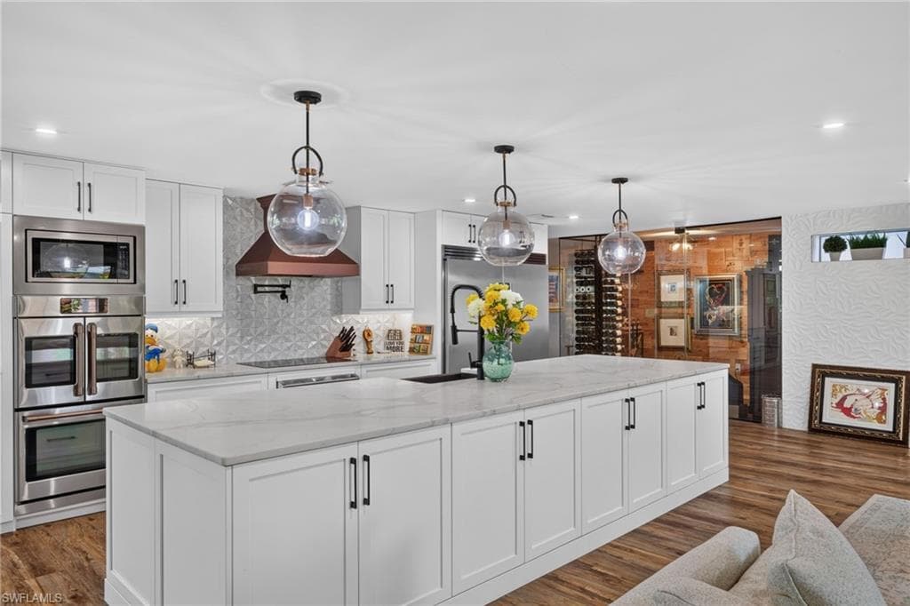 625 Sunnyside CT-10