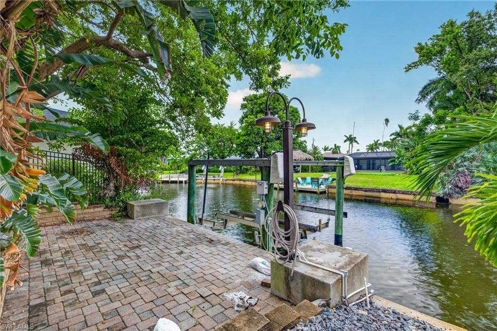 625 Sunnyside CT-41