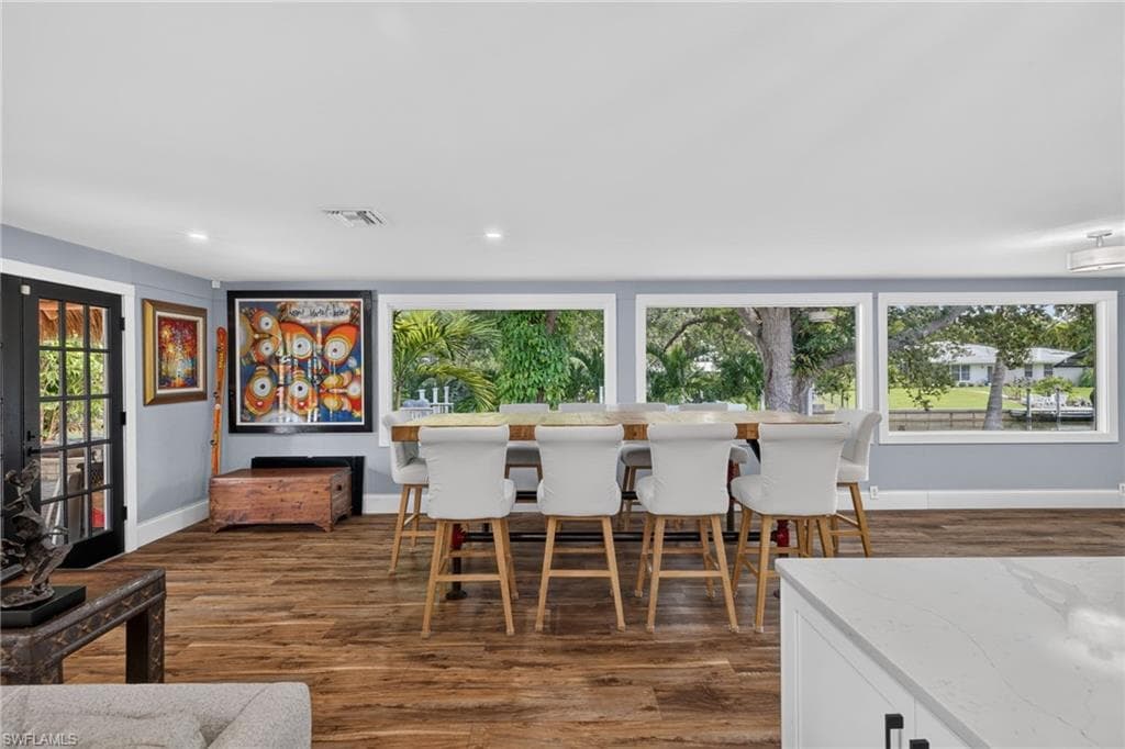 625 Sunnyside CT-18