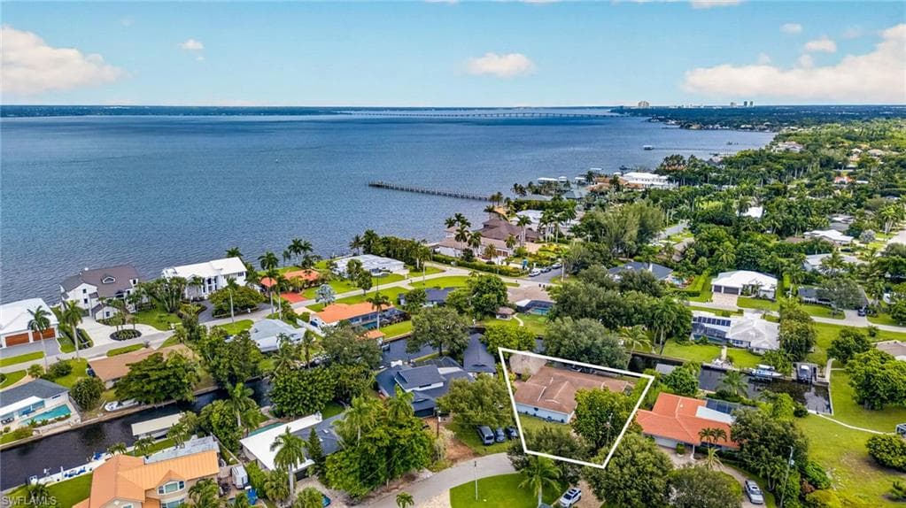 625 Sunnyside CT-48