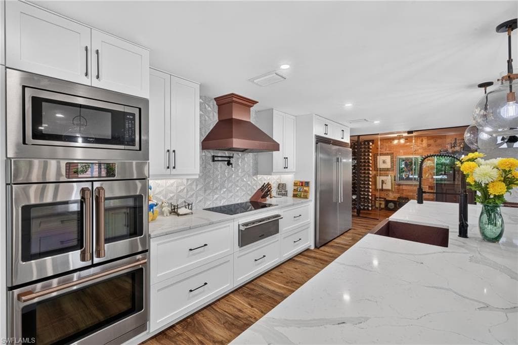 625 Sunnyside CT-11