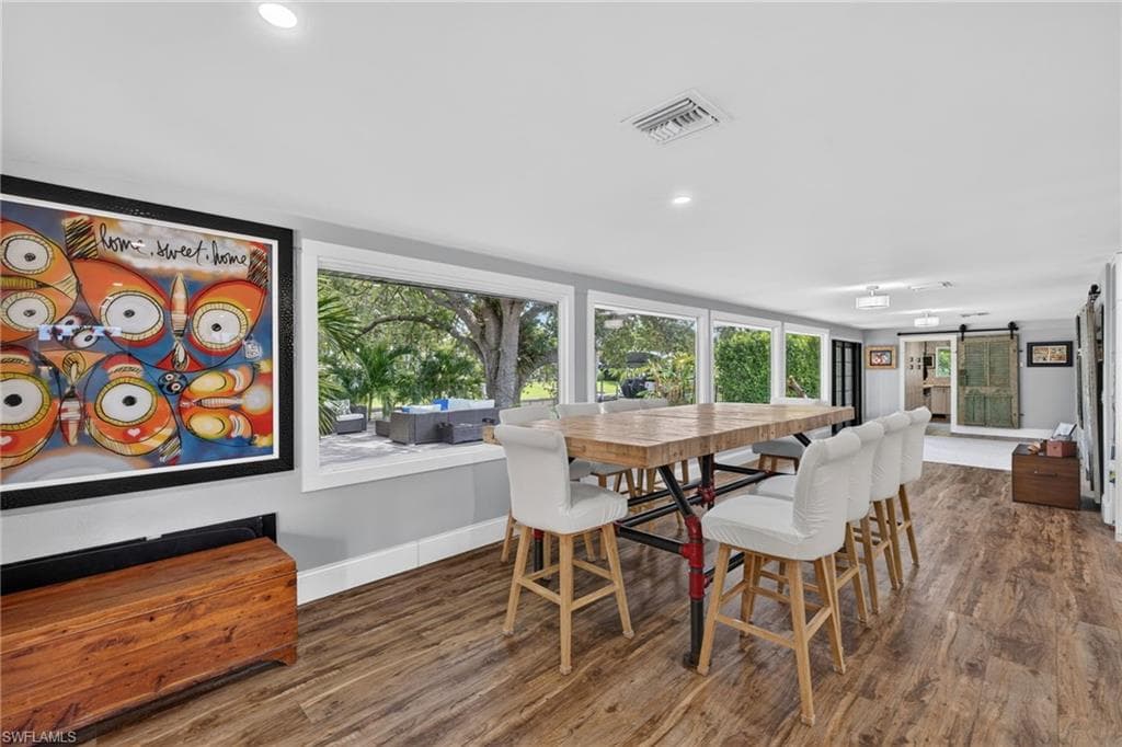 625 Sunnyside CT-19