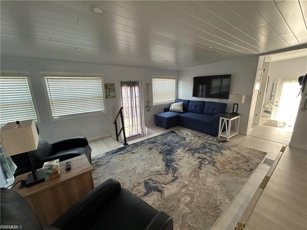 16270 Lapwing LN-3