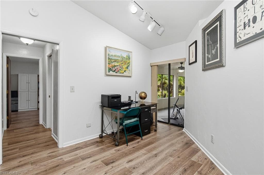 11365 Rabun Gap DR-30