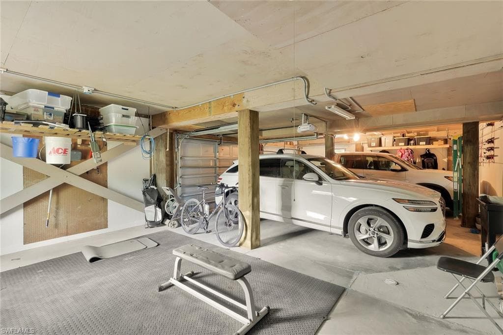 2130 Sunset CIR-28