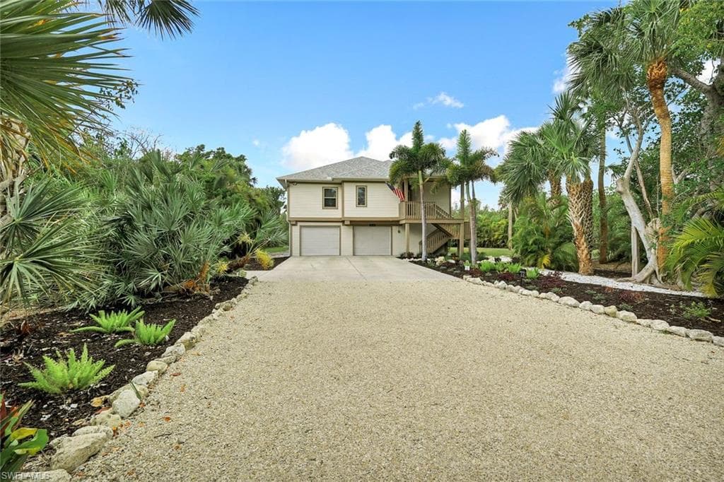 2130 Sunset CIR-35