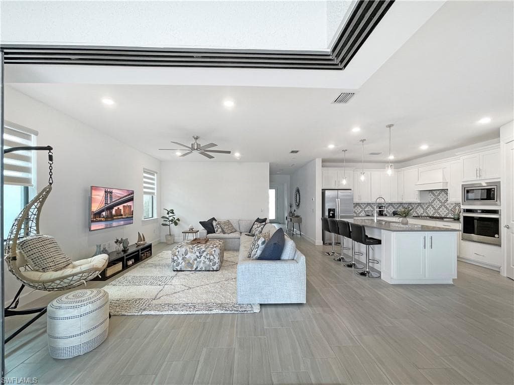 2057 Yellowfin CIR-6