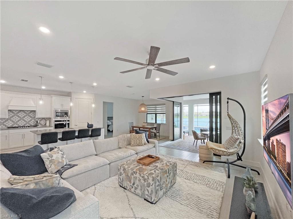 2057 Yellowfin CIR-10