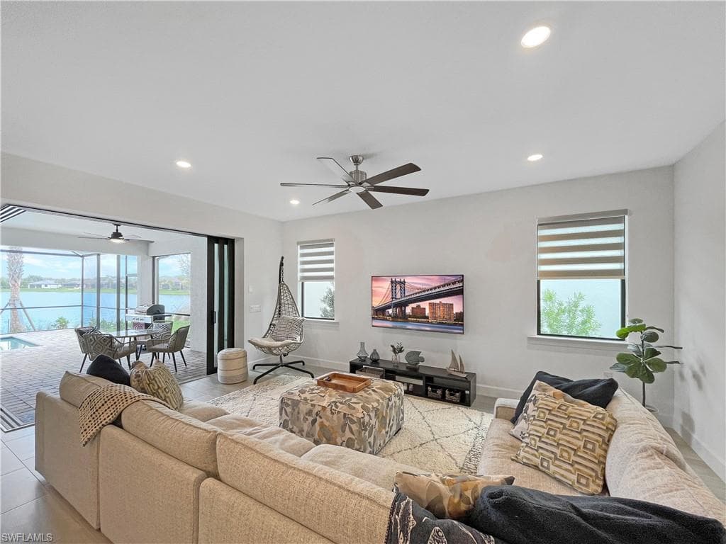 2057 Yellowfin CIR-11