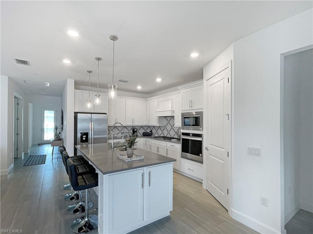 2057 Yellowfin CIR-8
