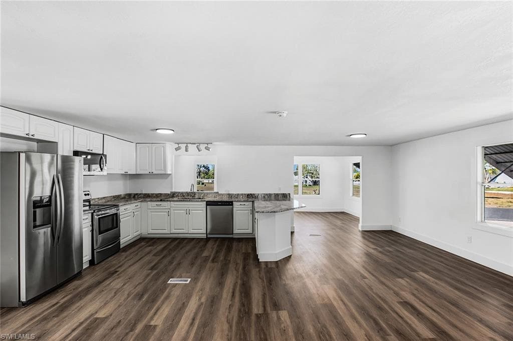 13651 Grackle DR-13