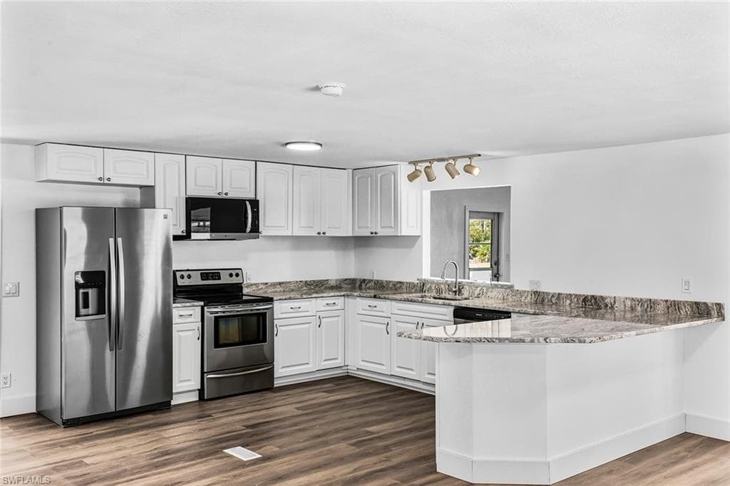 13651 Grackle DR-15
