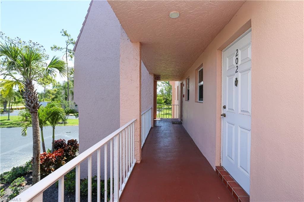 300 Forest Lakes BLVD 202-23