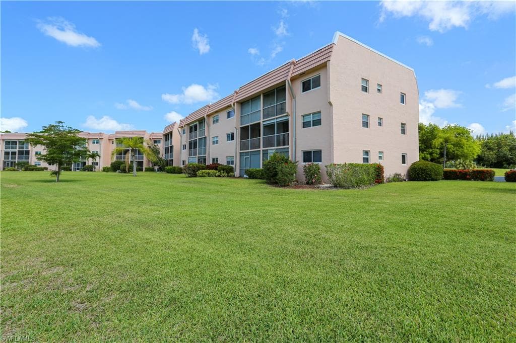 300 Forest Lakes BLVD 202-27