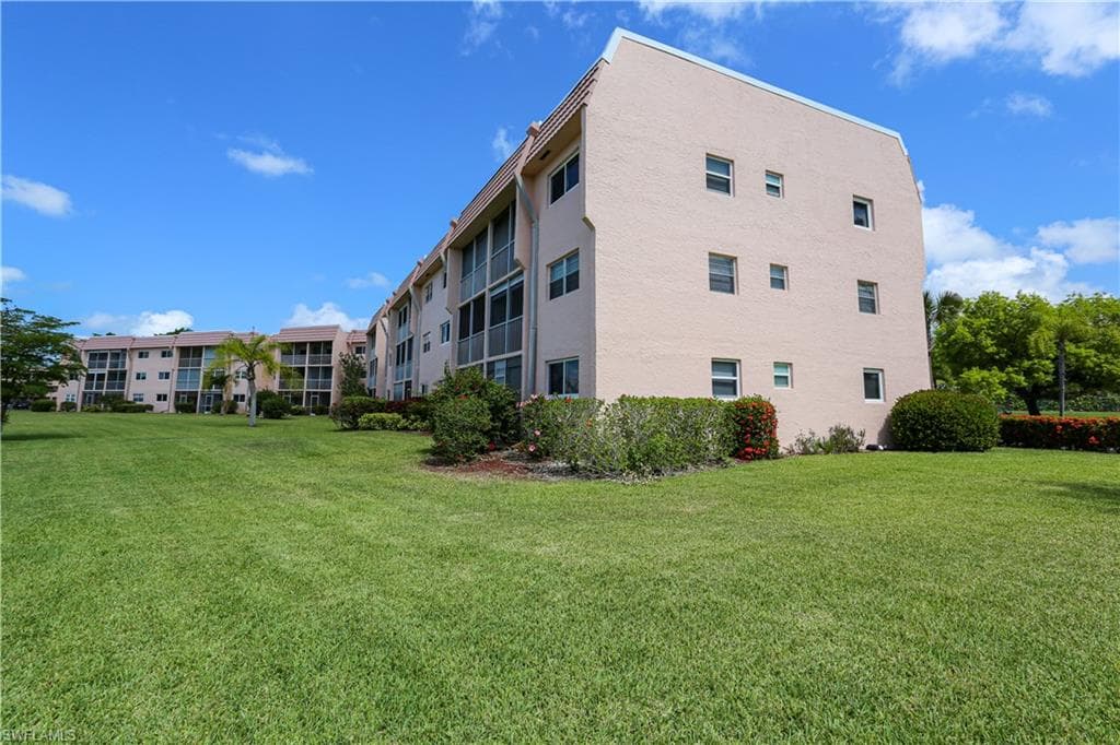 300 Forest Lakes BLVD 202-28