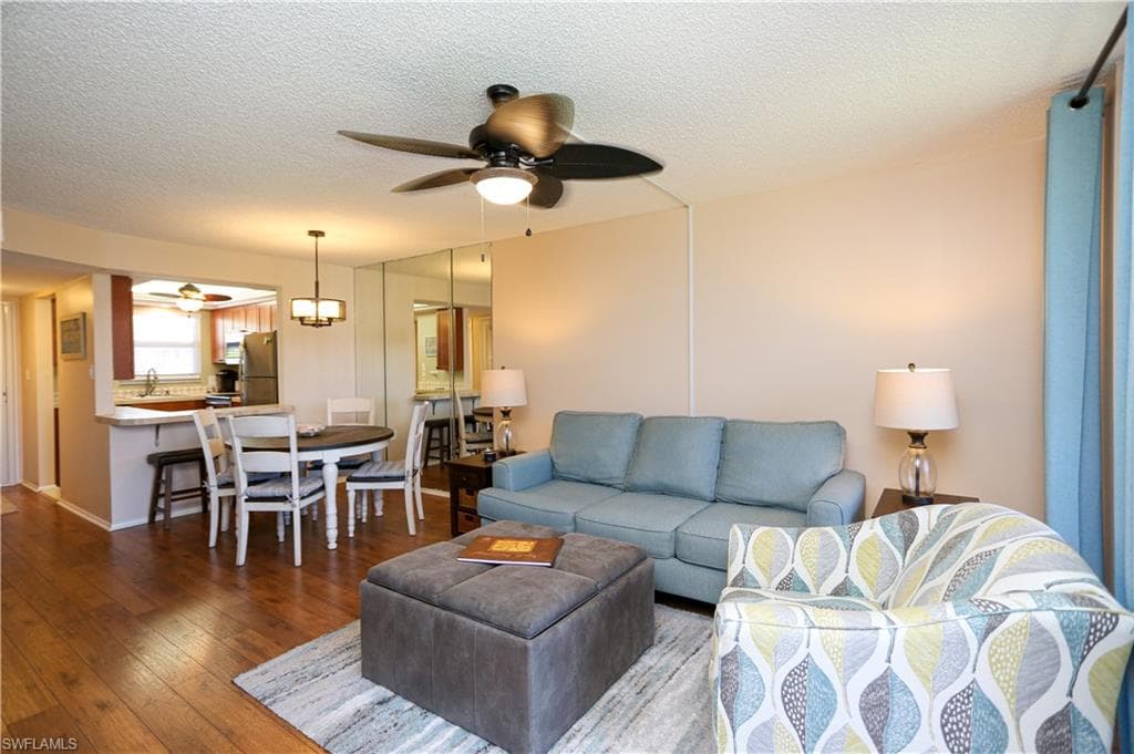 300 Forest Lakes BLVD 202-9