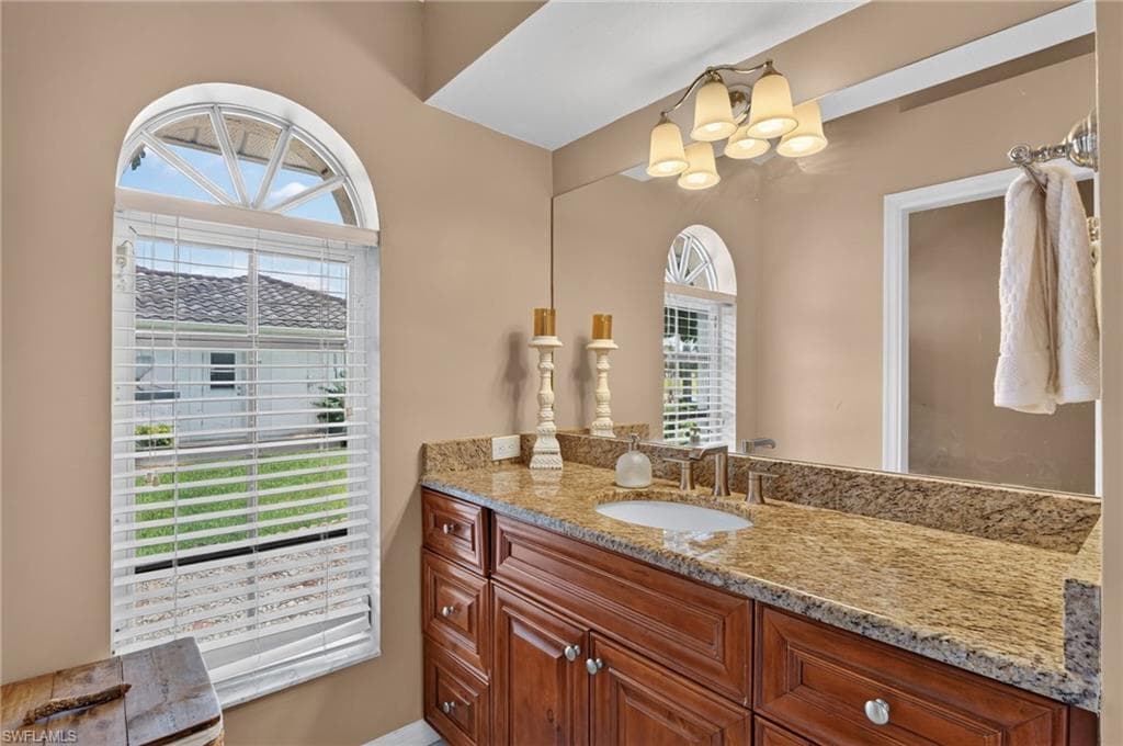 11931 King James CT-27