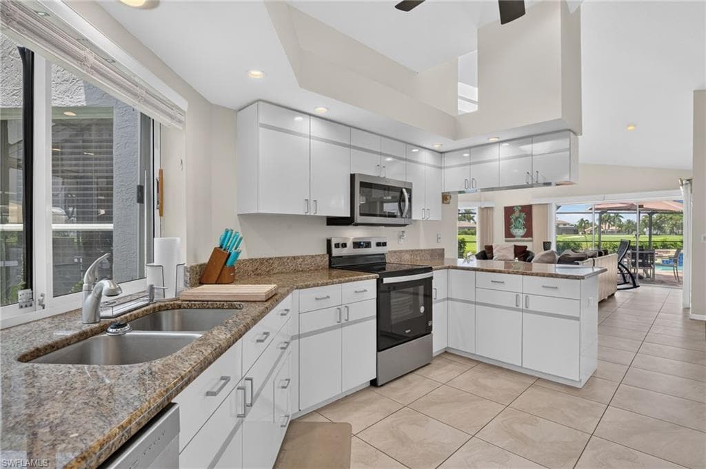 11931 King James CT-17